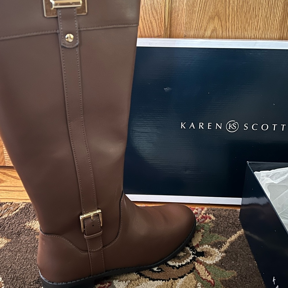 **MOVING**  BRAND NEW Knee High WIDE CALF Boots